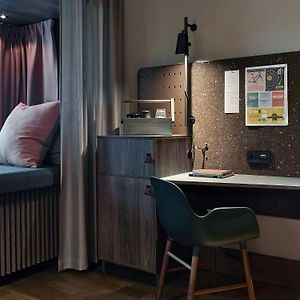 Ruime Kamer met een King Size Bed